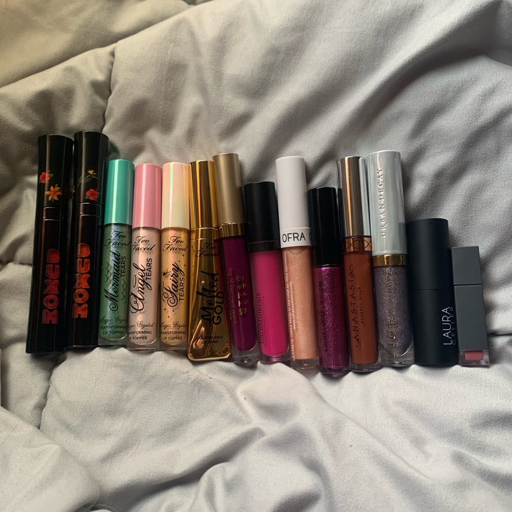 Too Faced Lipstick Bundle